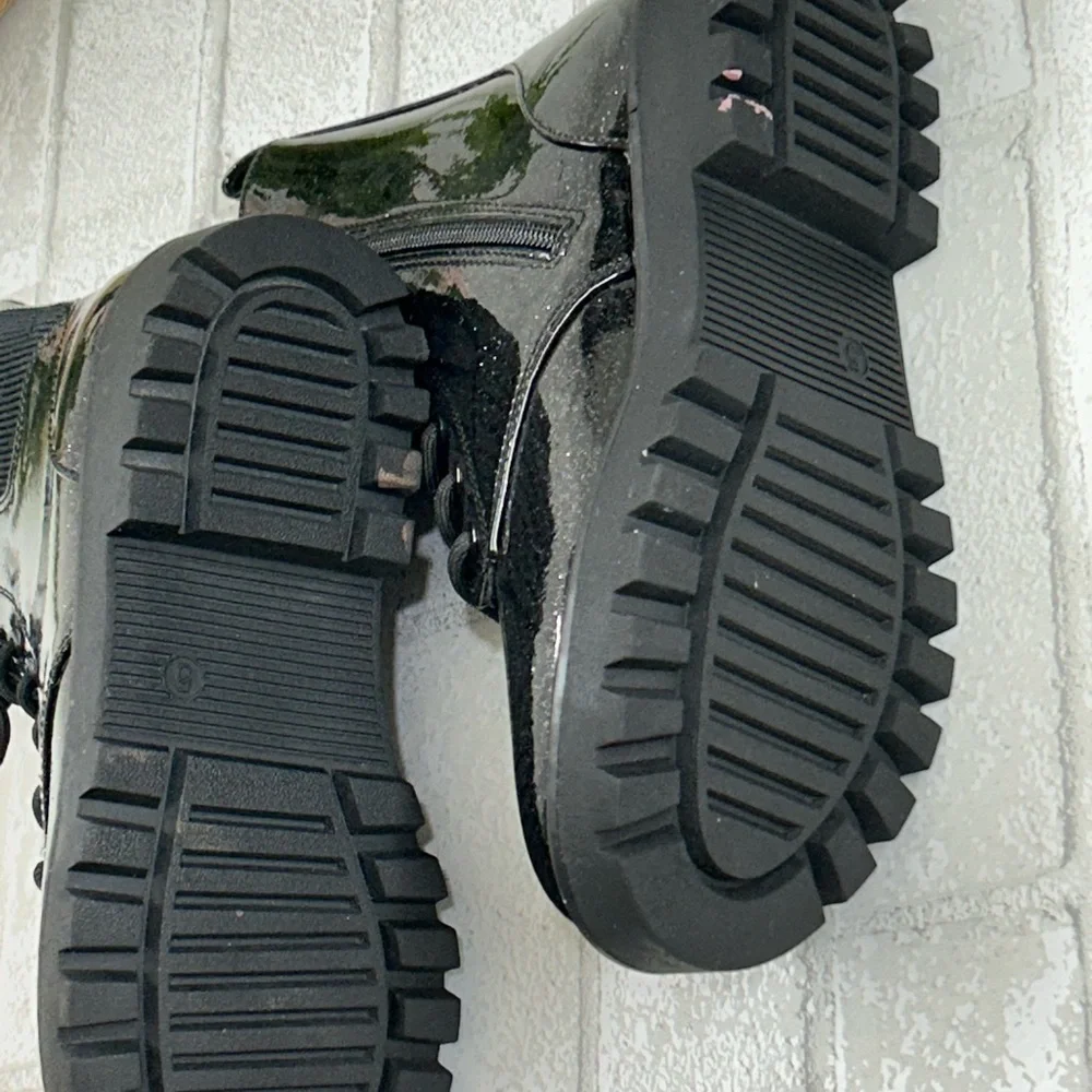 art class Glossy Black Kids Boots